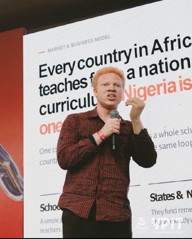 David Uhumagho presenting Koya on stage at the YPIT Artificial Future hackathon in Lagos